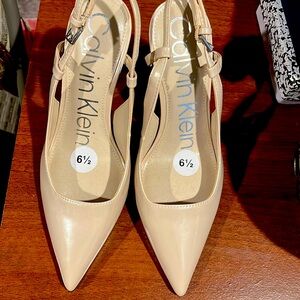 Calvin Klein heels in patent beige